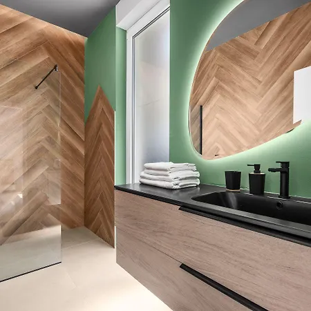 Exquisite Mit Panoramablick Aufs Meer, Salzwasserpool Mit Gegenstromanlage, Bbq 度假居 波雷奇