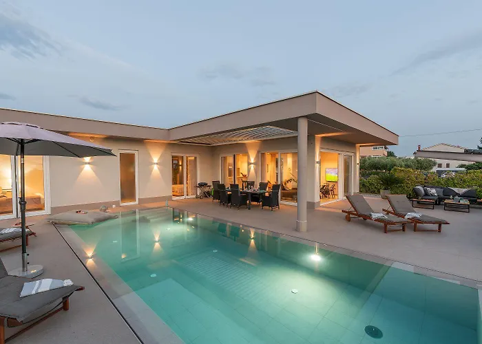 Exquisite Mit Panoramablick Aufs Meer, Salzwasserpool Mit Gegenstromanlage, Bbq Дом отдыха *