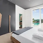 펜션 Exquisite Mit Panoramablick Aufs Meer, Salzwasserpool Mit Gegenstromanlage, Bbq 포레치