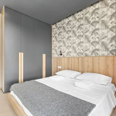 Exquisite Mit Panoramablick Aufs Meer, Salzwasserpool Mit Gegenstromanlage, Bbq Dom wakacyjny Poreč